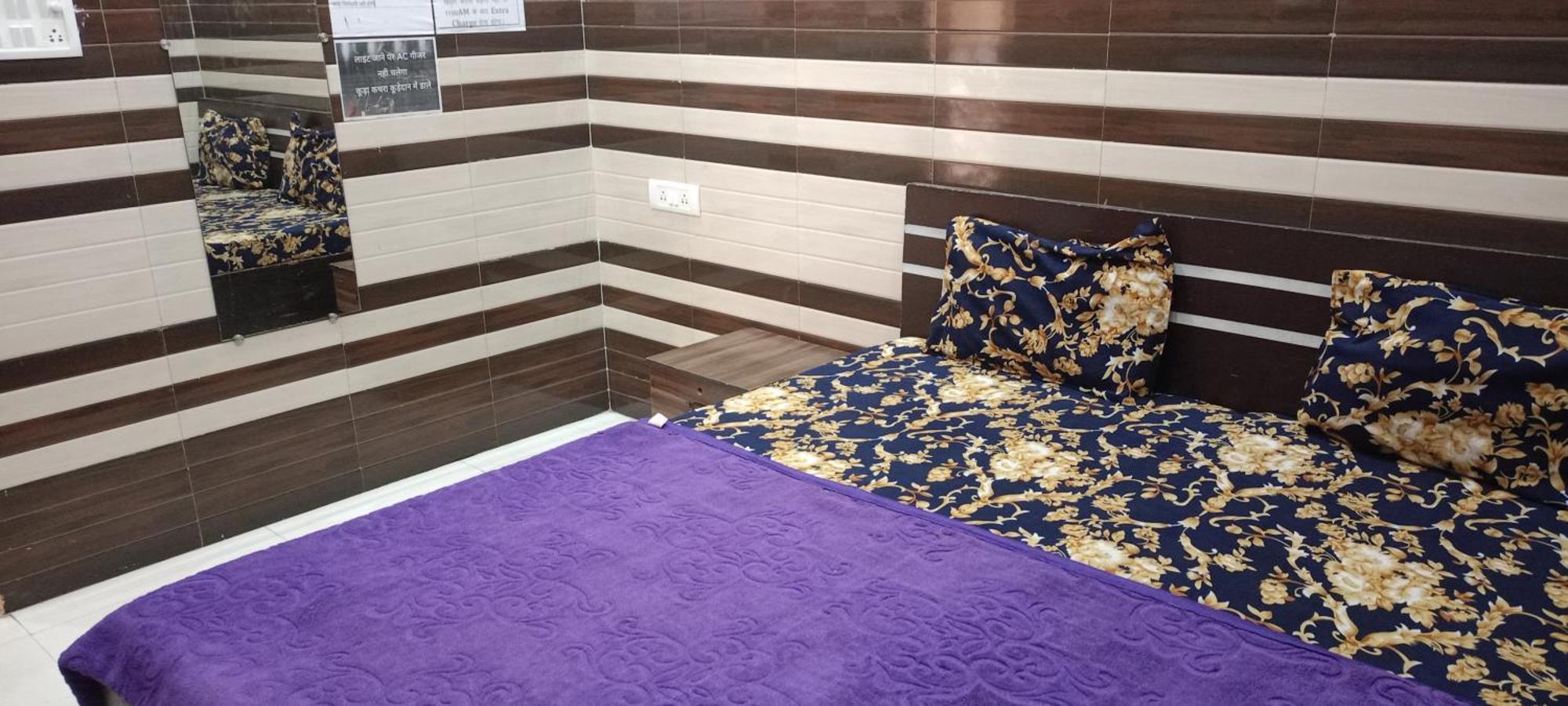 New Gayatri Palace Near Prem Mandir Vrindāvan Eksteriør bilde