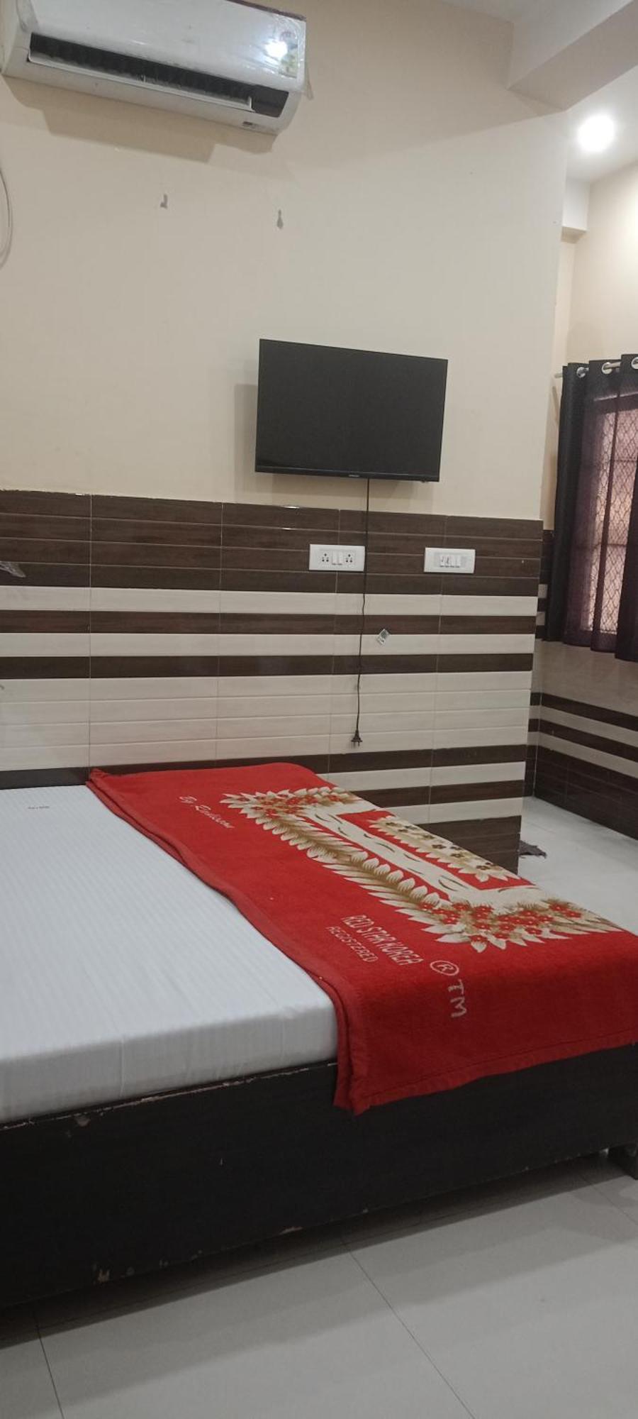 New Gayatri Palace Near Prem Mandir Vrindāvan Eksteriør bilde